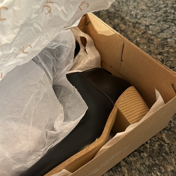 Just Fab black Caviar ankle boot NIB 7 - Picture 8 of 8